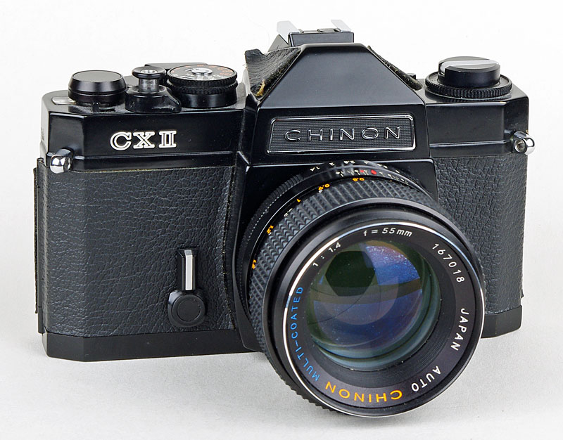 Appareil photo argentique Chinon CX SLR 35 mm avec objectif Chinon 55 mm f1.7 - France